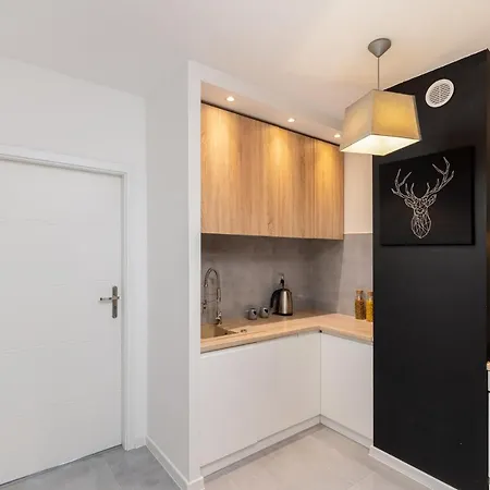 アパート Kolorowe Balkony Czyzewskiego 3 *