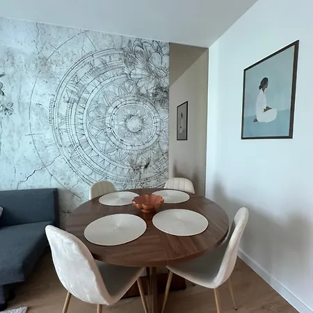 公寓 Kolorowe Balkony Czyzewskiego 3 *
